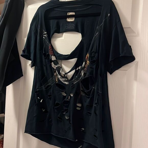 Furst of a Kind - Ripped Pirate Ship - ONE SIZE - One of a Kind - T SHIRT - Picture 1 of 4